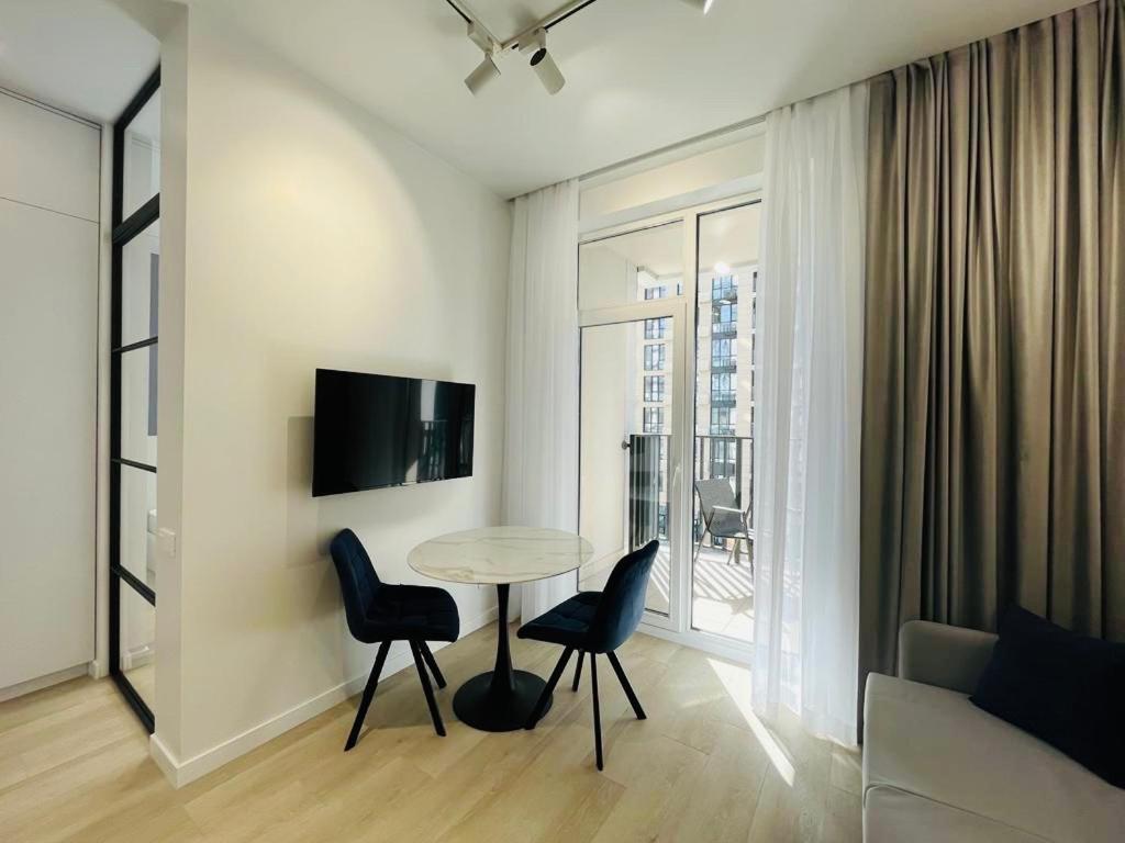 Modern Apartment In The Old Town Kiev Eksteriør billede